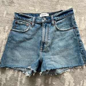 Abercrombie & Fitch High Rise Cut Off Short